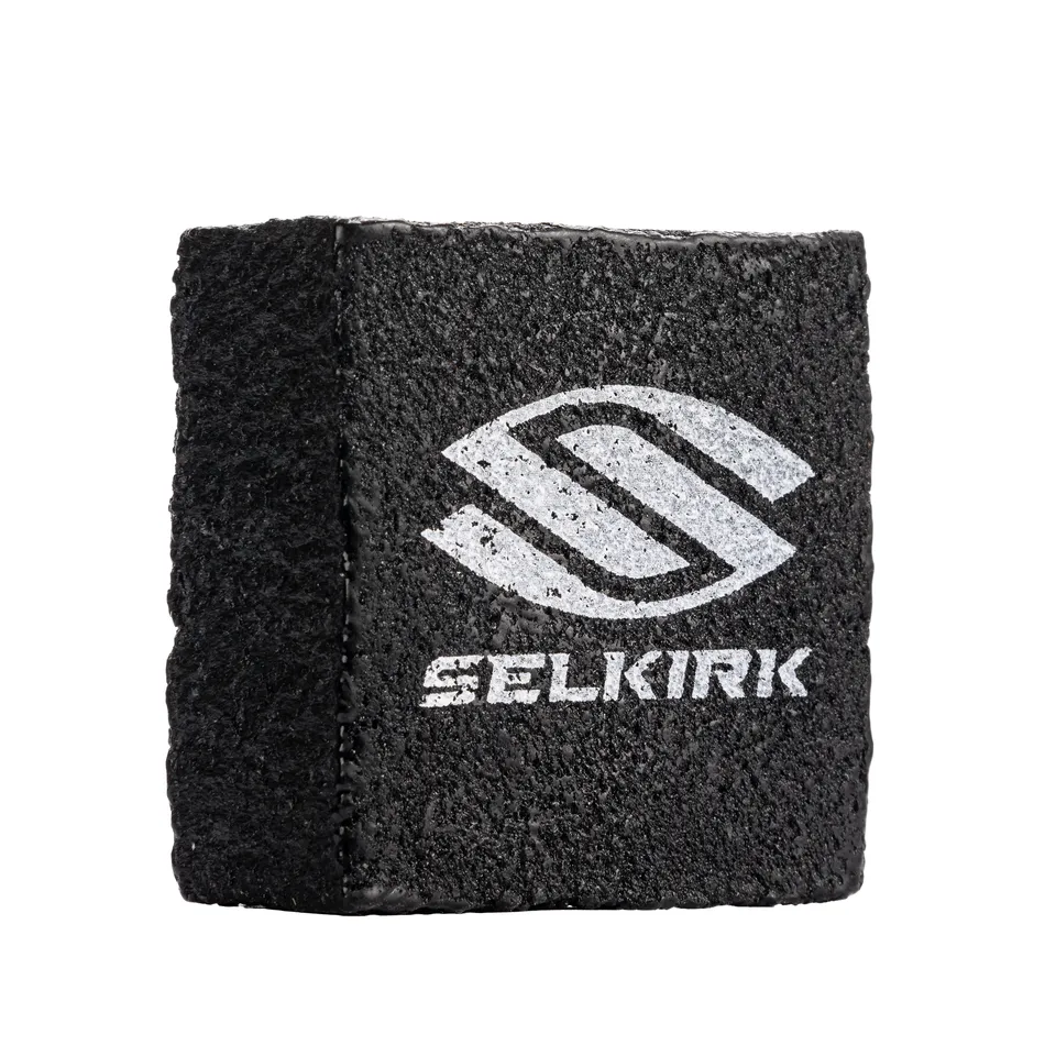 selkirk-sport-raw-carbon-fiber-cleaning-block-2-pack-blocco-di-pulizia-per-racch image 1