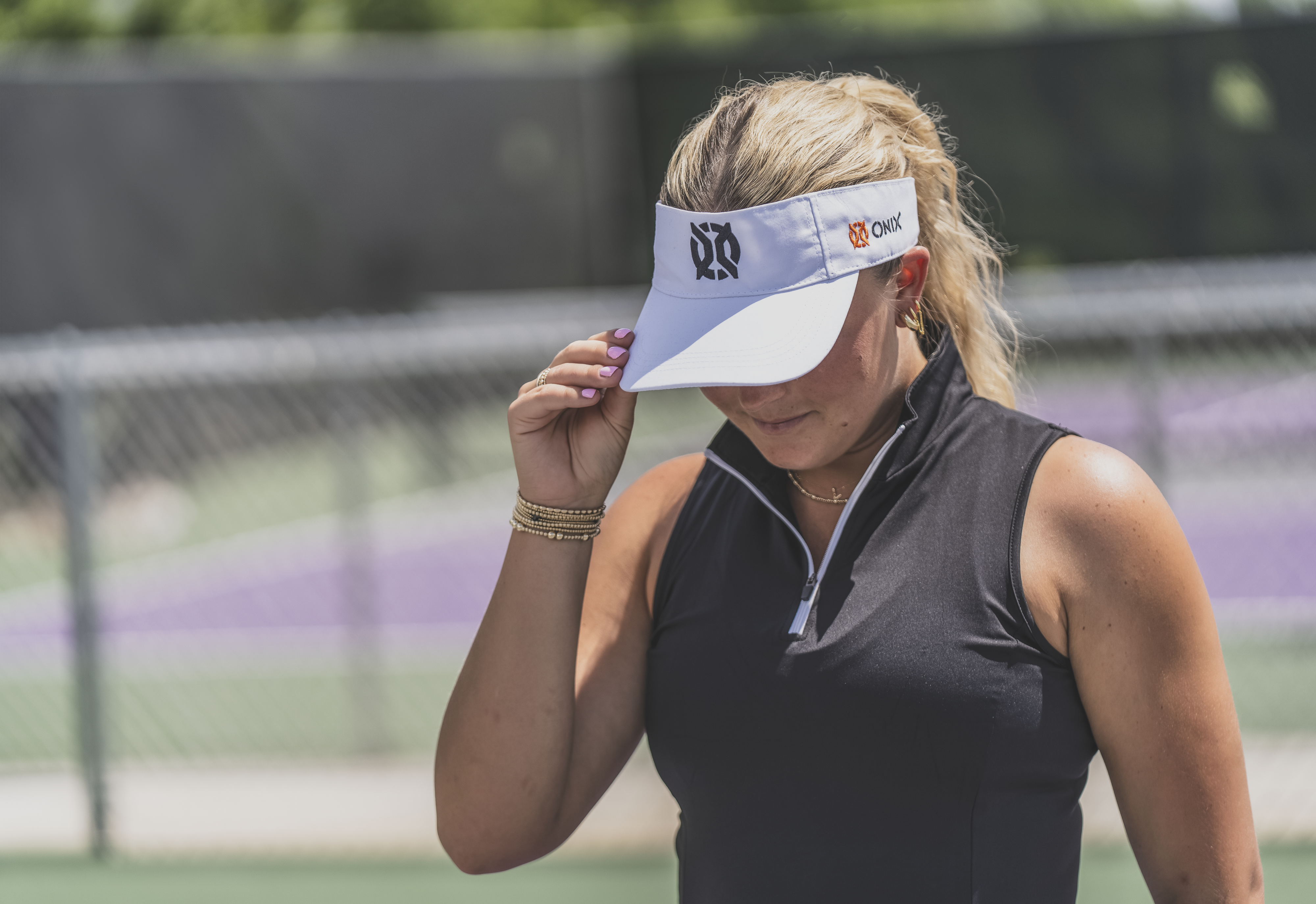 onix-lightweight-pickleball-athletic-visor-visiera-sportiva-traspirante-in-micro image 3