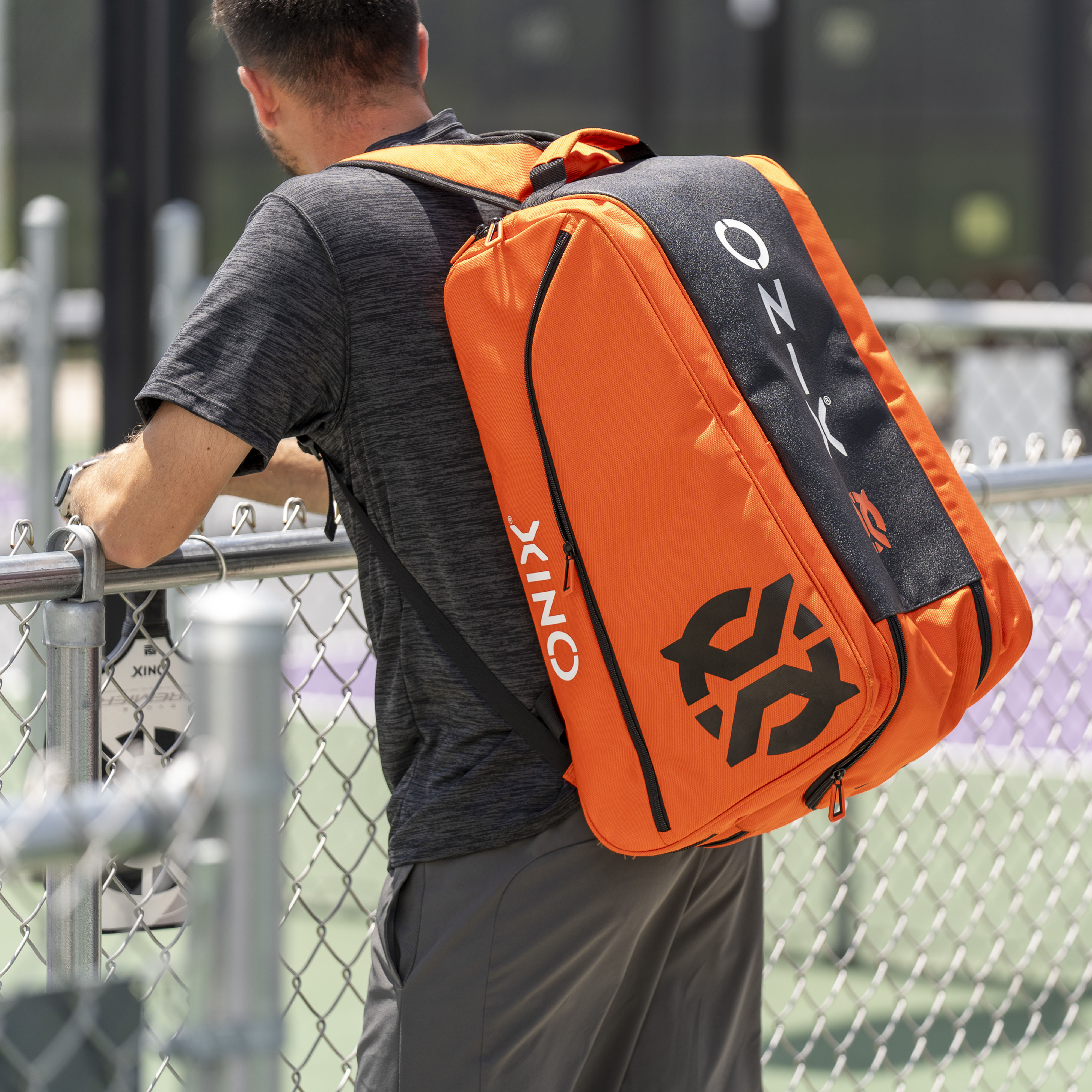 onix-pro-team-pickleball-paddle-bag-borsa-porta-racchette-da-torneo-22-x-13-x-13 image 3