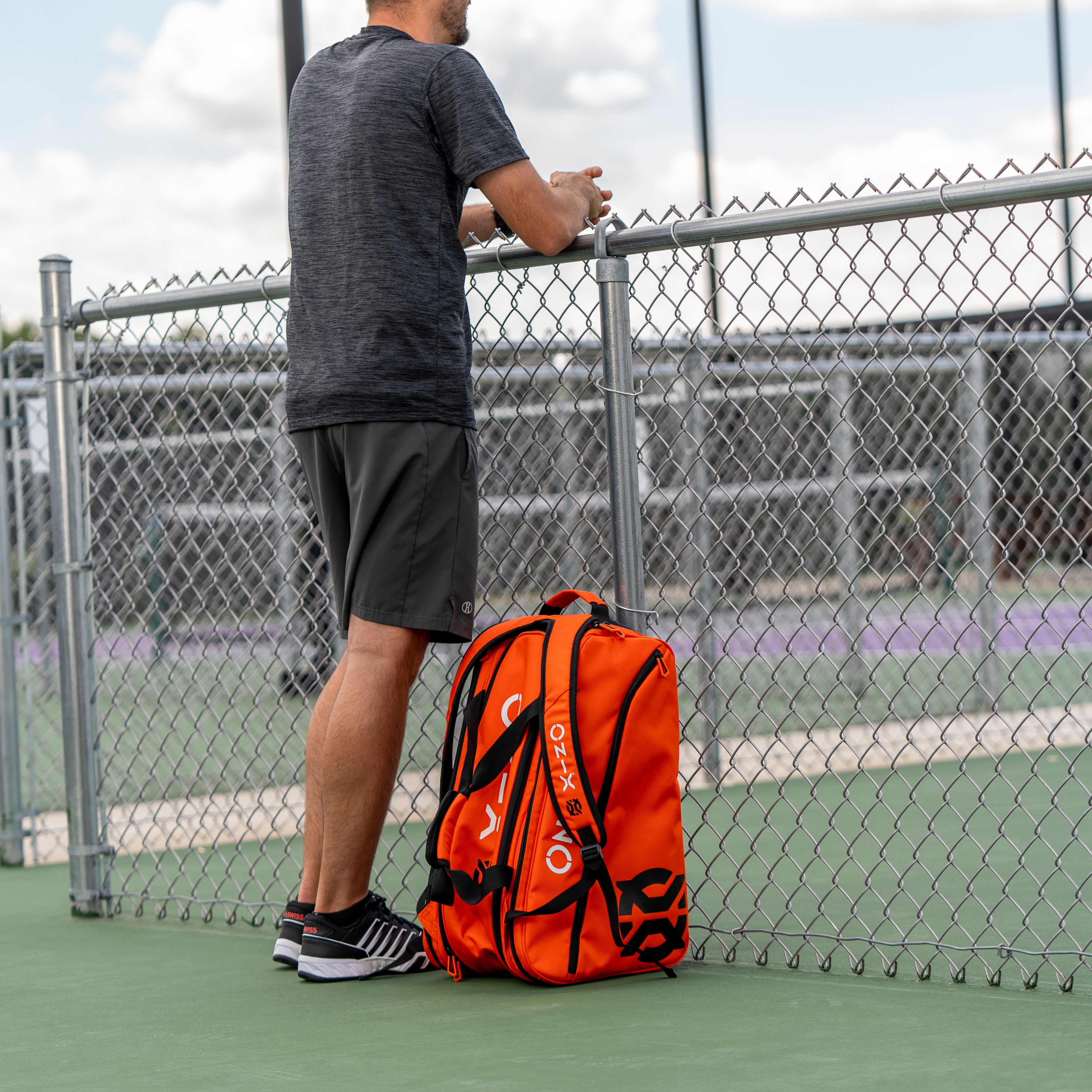 onix-pro-team-pickleball-paddle-bag-borsa-porta-racchette-da-torneo-22-x-13-x-13 image 6